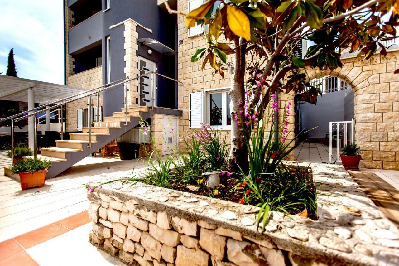 Villa Amica Trogir Exterior photo