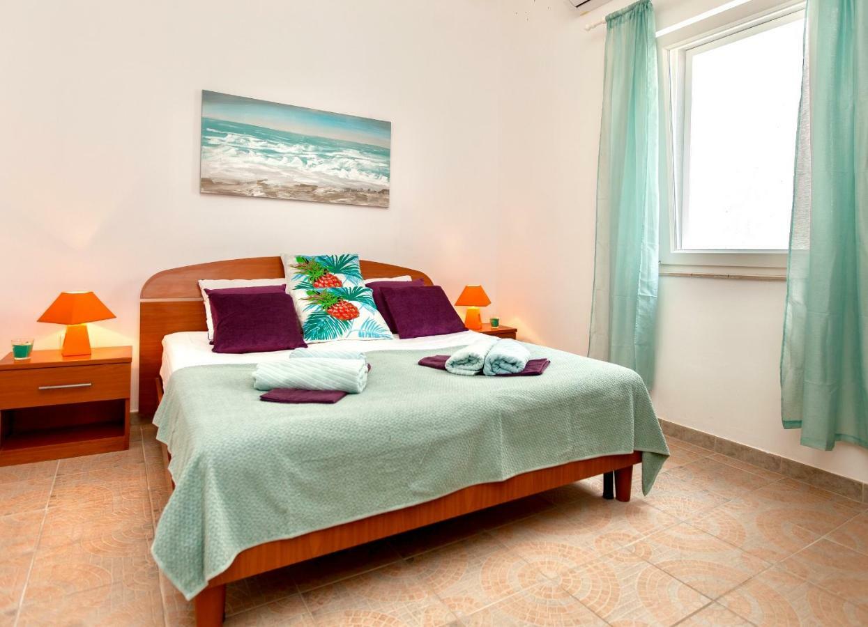 Villa Amica Trogir Exterior photo
